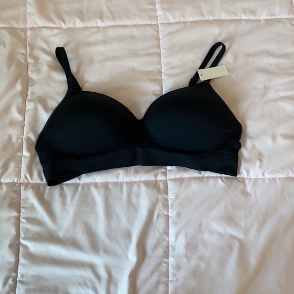 No boundaries black wireless bra, new with tag - Picture 1 of 4